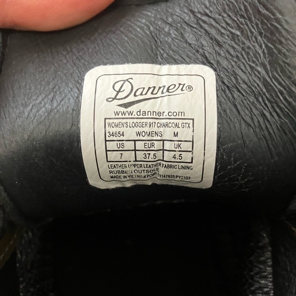 Danner Women’s Olive Leather Boots - Picture 6 of 12